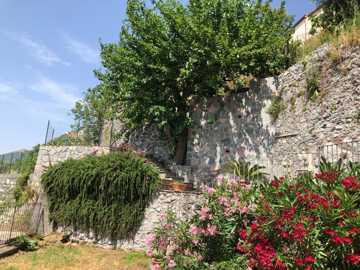 Un Capriccio - Ginepro Aieta Exterior foto